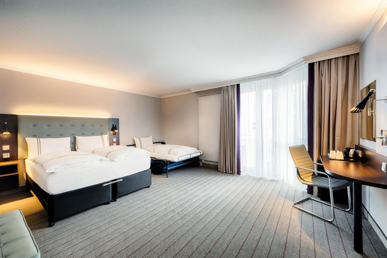 Premier Inn Stuttgart Bad Cannstatt Exterior foto