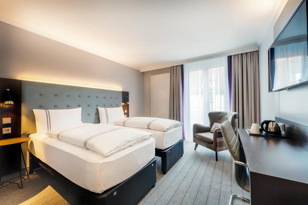 Premier Inn Stuttgart Bad Cannstatt Exterior foto